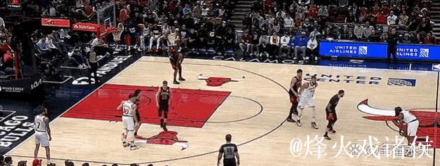 压哨三分绝杀！勇士力克快船 库里9分哈登13分